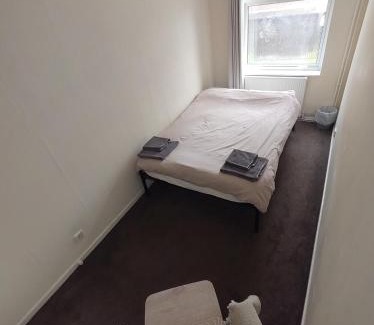 Cleedownton Casa | Homestay near a station and park