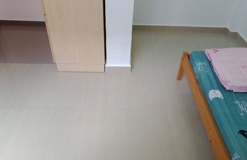 Woodlands Apartamento | Homestay Near MRT/subway & 300+ eateries Clean, quiet & safe Private room