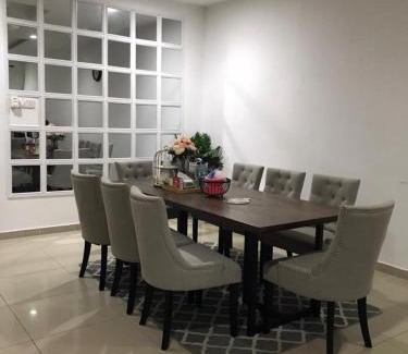 Tanjong Bidara Casa | Homestay Ruma Melaka