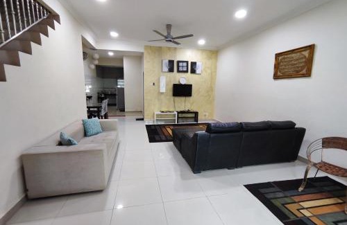 Temerloh Casa | Homestay Temerloh Max 20pax 4 Aircond 4 Bedroom 3 Heater Water Filter Near Bandar Temerloh