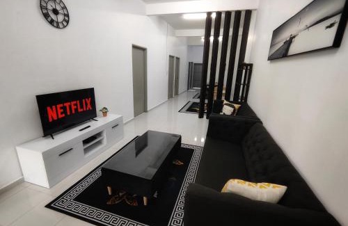 Temerloh Casa | Homestay Temerloh Near Hospital 4Bedroom 4Air-cond 10pax Free Wi-Fi Netflix