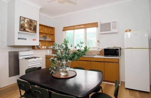 Hacketts Gully Cabaña | Homestead in the Perth Hills