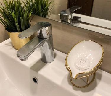 Pinagsama Apartamento | Hometel by ECR at Viceroy Residences