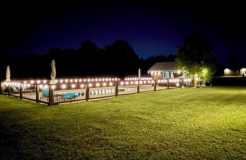 Gulfport Casa | Hometown Hideaway: A Lake House with Pool - minutes to MS Gulf Coast Beaches