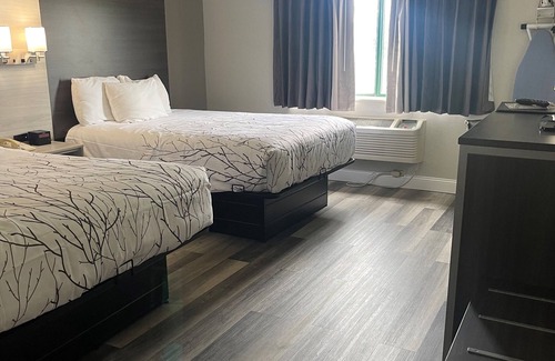 Belle Plaine Hotel | HomeTown Inn & Suites