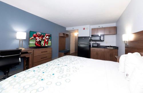 Chantilly Hotel | HomeTowne Studios by Red Roof Chantilly