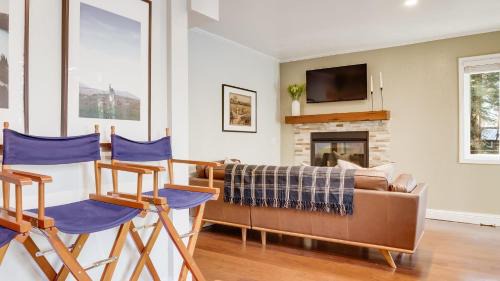 McKinney Estates Casa | Homewood by AvantStay AMAZING FAMILY Cabin w Hot Tub Sauna