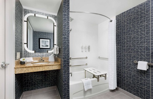 Portsmouth Hotel | Homewood Suites by Hilton Portsmouth