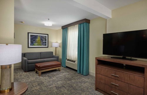 Sarasota Hotel | Homewood Suites by Hilton Sarasota