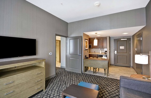 Warren Hotel | Homewood Suites by Hilton Detroit