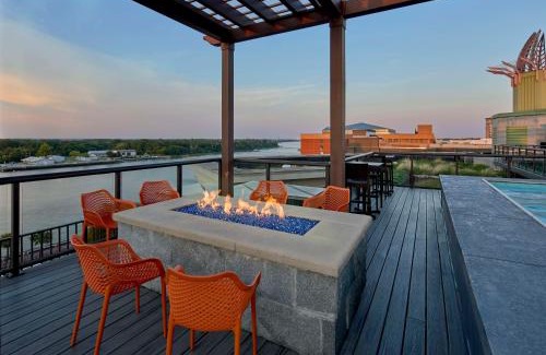 Hitch Village - Fred Wessels Homes Hotel | Homewood Suites Savannah Historic District/Riverfront