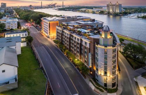 Hitch Village - Fred Wessels Homes Hotel | Homewood Suites Savannah Historic District/Riverfront