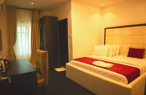 Lekki Hotel | HomeWorth Hotel