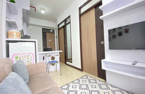 Cimahi Apartamento | Homey 2Br Furnished Apartment At The Edge Bandung
