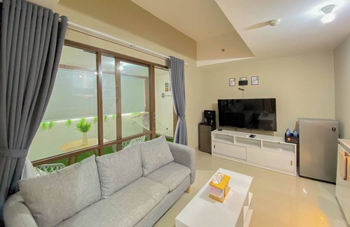 Duren Sawit Apartamento | Homey and Nice 1BR at LRT City Jatibening Apartment