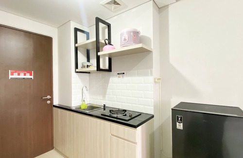 Bekasi Timur Apartamento | Homey And Warm Studio Transpark Juanda Bekasi Timur Apartment