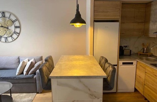 Jaca Apartamento | Hogareño apartamento en el centro de Jaca para familias