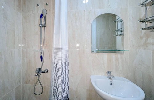 Biringkanya Apartamento | Homey Studio Apartment Tamansari Skylounge Makassar