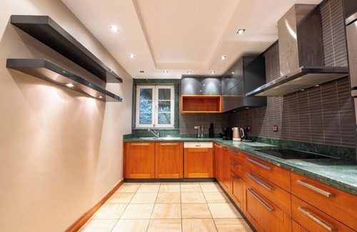 Levent Casa | Homie Suites 500sqm 4 br Villa Levent #LE74