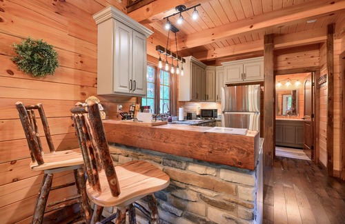 Logan Cabina | Honey Bear-Cabaña-Baño Privado-Estándar