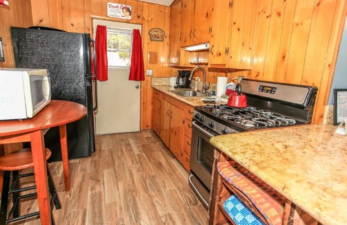 Big Bear Lake Casa | Honey Bear - Close to lake and village