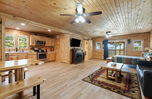 Laurelville Cabina | Cabaña-Premier-Baño privado-Honey Bear