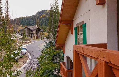 Salt Lake Mountain Resorts Condominio | Honeycomb Condo, Solitario, directo a la pista y salida exprés, capacidad para 6 personas
