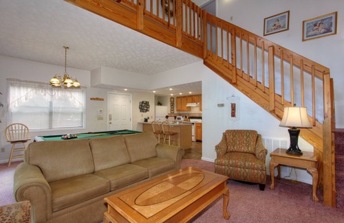 Gatlinburg - Pigeon Forge Cabina | Honeymoon Hills Gatlinburg Cabin Rentals