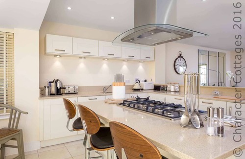 Bourton Casa | Honeystones