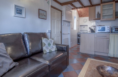 Amroth Cabaña | Honeysuckle Cottage - 1 Bedroom - Amroth