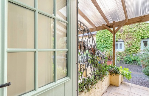 Tremain Cabaña | Honeysuckle Cottage- UK45594