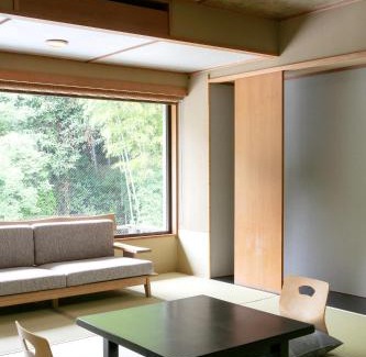 Izu Nagaoka Onsen Hotel | Honjin