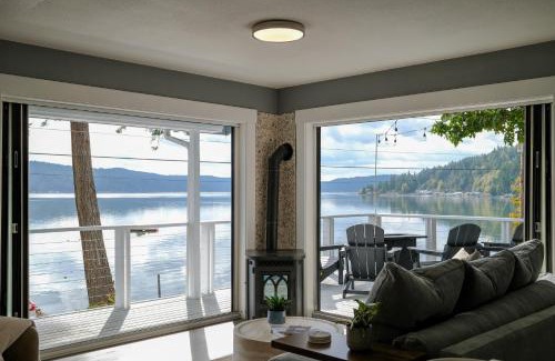 Belfair Casa | Hood Canal Escape- upscale meets the rocky shores!