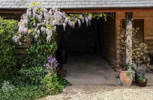 Westbrook Court Casa | Hop Kiln Barn