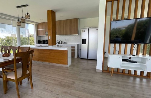 Ica Villa | HOP Odaiba Exclusiva Laguna y Playa en Chincha