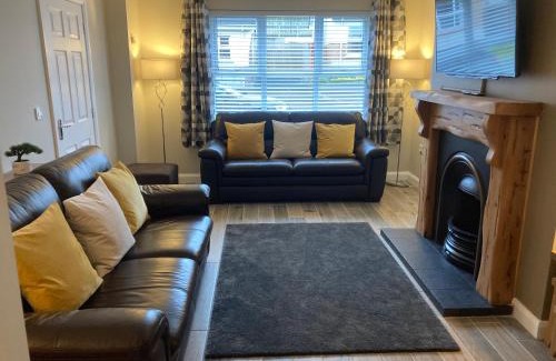 Portrush Casa | Hopefield Premium Holiday Home Portrush Sleeps 10 4 bedrooms