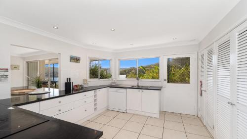 Hardys Bay Casa | 'Horizons On Heath' by HolidayCo