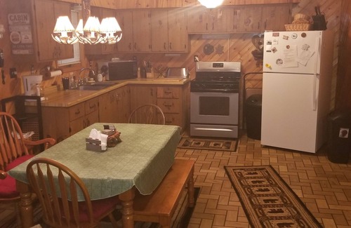 Presque Isle Chalet De Esquí | Horsehead Lake Retreat (Grandes descuentos en junio, llame al 414-378-7273)