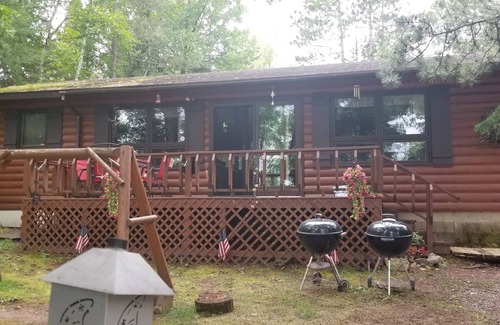 Presque Isle Chalet De Esquí | Horsehead Lake Retreat (Grandes descuentos en junio, llame al 414-378-7273)