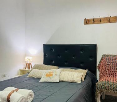 Tristán Suárez Casa | HOSPEDAJE "La Catalina" Ubicada a 15 minutos del Aeropuerto Internacional de Ezeiza con Estacionamiento Gratis