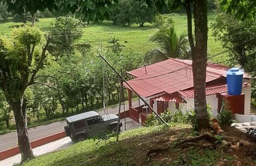 Eastern Panama Chalet De Esquí | Hospedaje la subidita 1