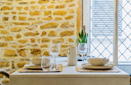 Les Cordeliers Apartamento | Host Inn Le Lumiere SPA & CINÉMA