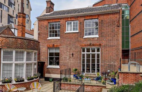 Norwich Casa | Host & Stay - All Saints Green Cottage