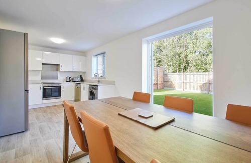 Blaydon on Tyne Casa | Host & Stay | Aronora Guest House
