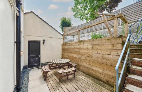 Launceston Casa | Host & Stay - Blueberry House