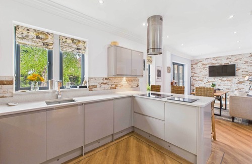 Nunthorpe Casa | Host & Stay | Church Lane