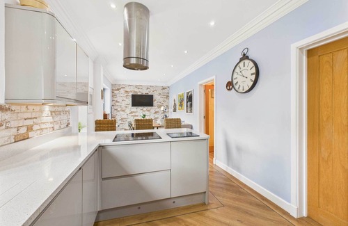 Nunthorpe Casa | Host & Stay | Church Lane