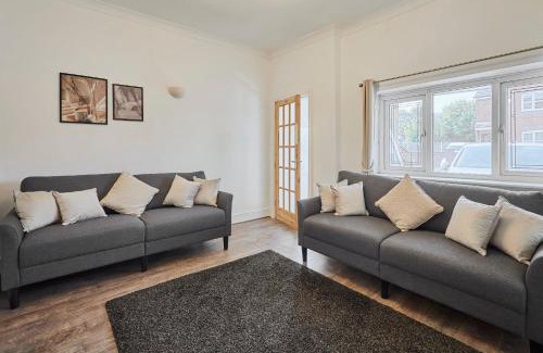 Lowton Casa | Host & Stay - Church Street
