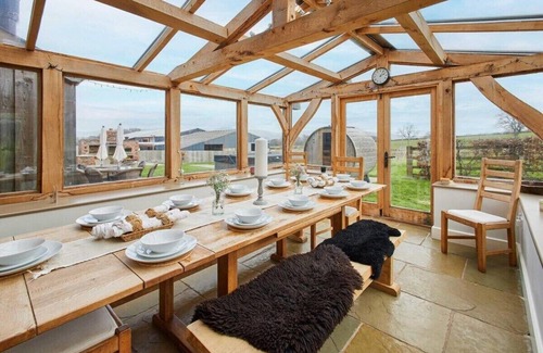 Llanfihangel Tal-y-llyn Casa | Host & Stay | Coed Farm