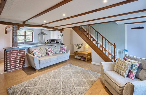 Knowstone Casa | Host & Stay | Coombe Cottage